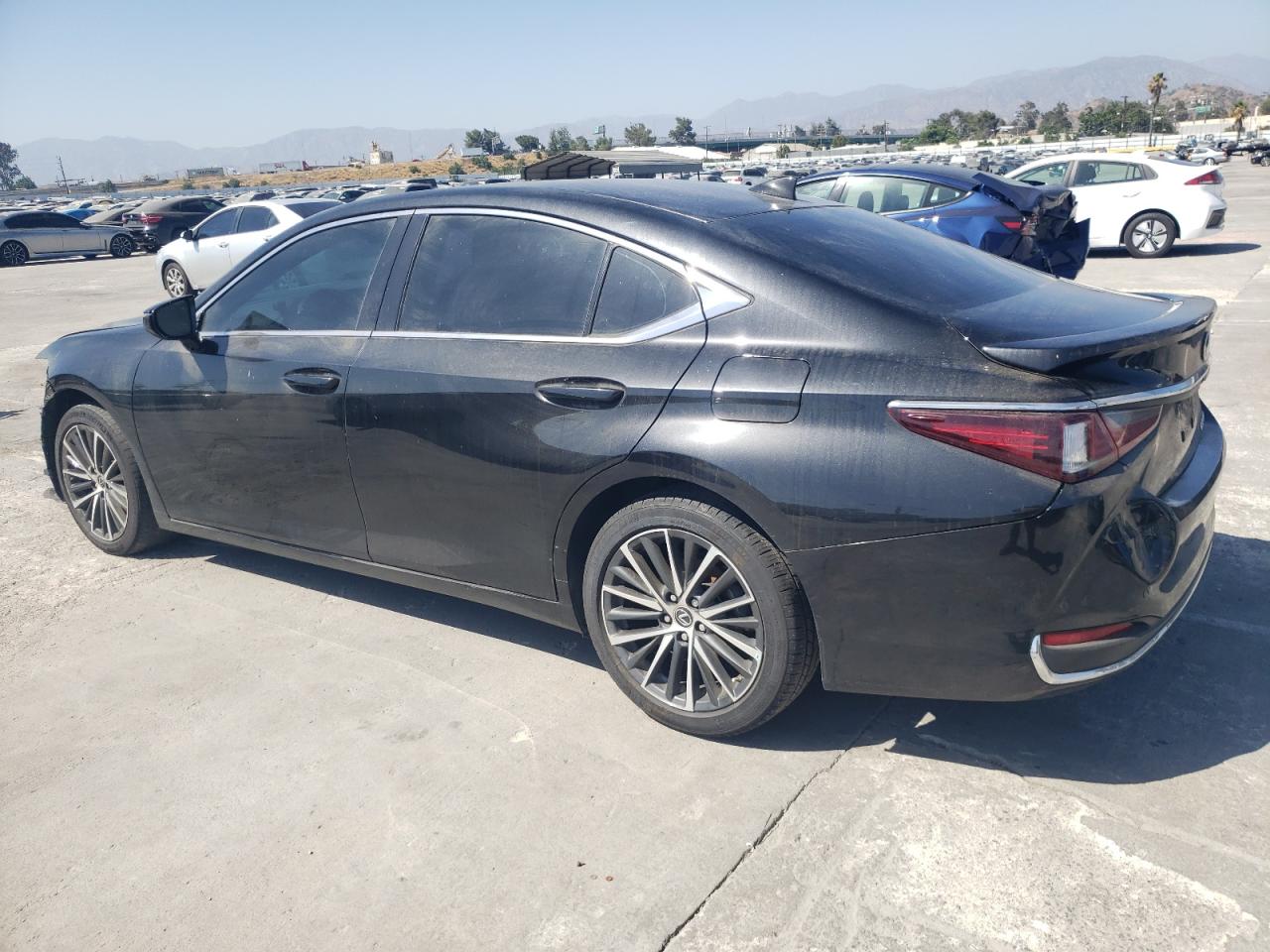 VIN 58ADA1C14PU031168 2023 LEXUS ES300 no.2