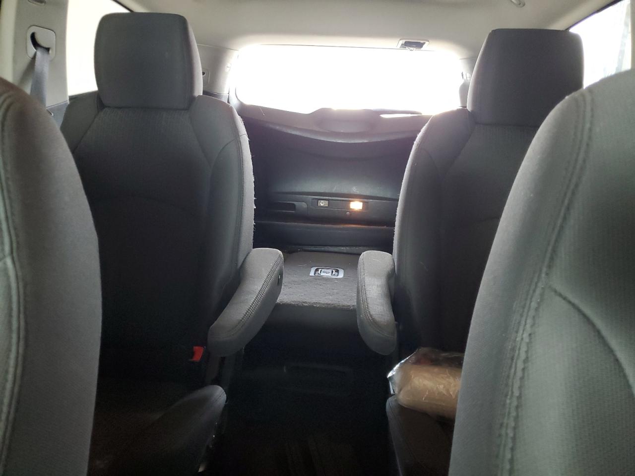 2011 Chevrolet Traverse - Image 10