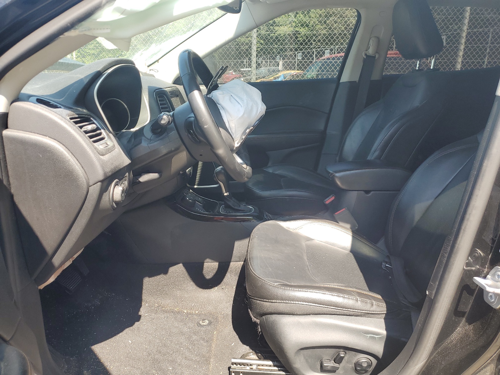 3C4NJDCB4JT372582 2018 Jeep Compass Limited