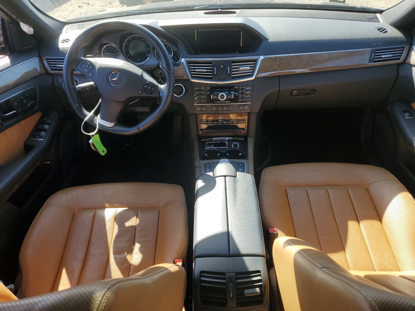 WDDHF9AB1BA382161 2011 Mercedes-Benz E 550 4Matic