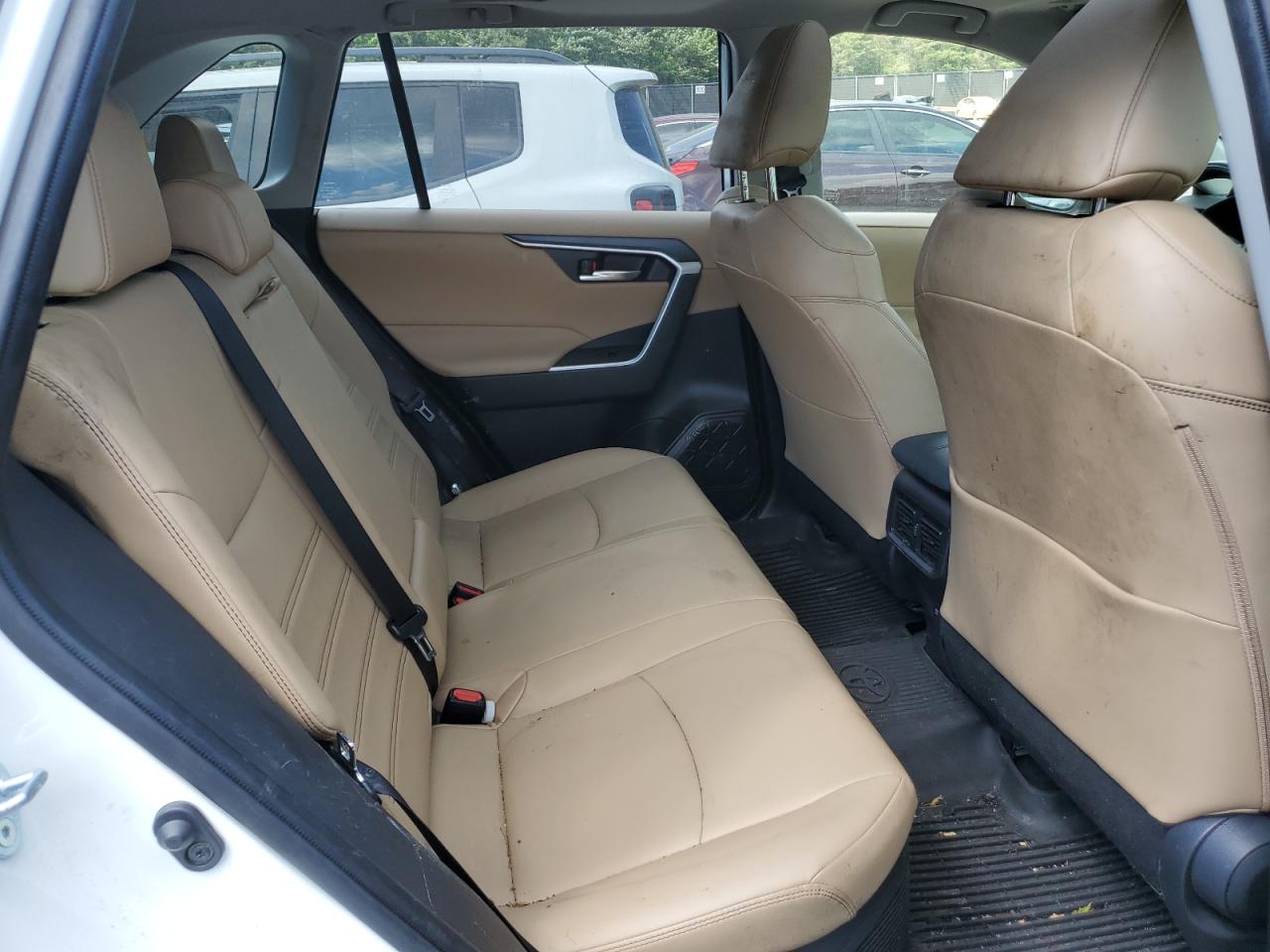 2021 Toyota Rav4 Xle Premium VIN: JTMB6RFV3MD505897 Lot: 59052544