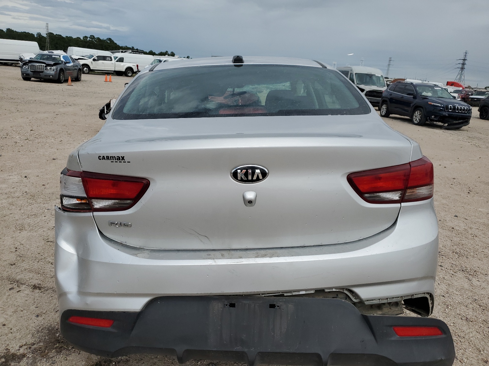 3KPA24AB8KE210331 2019 Kia Rio S