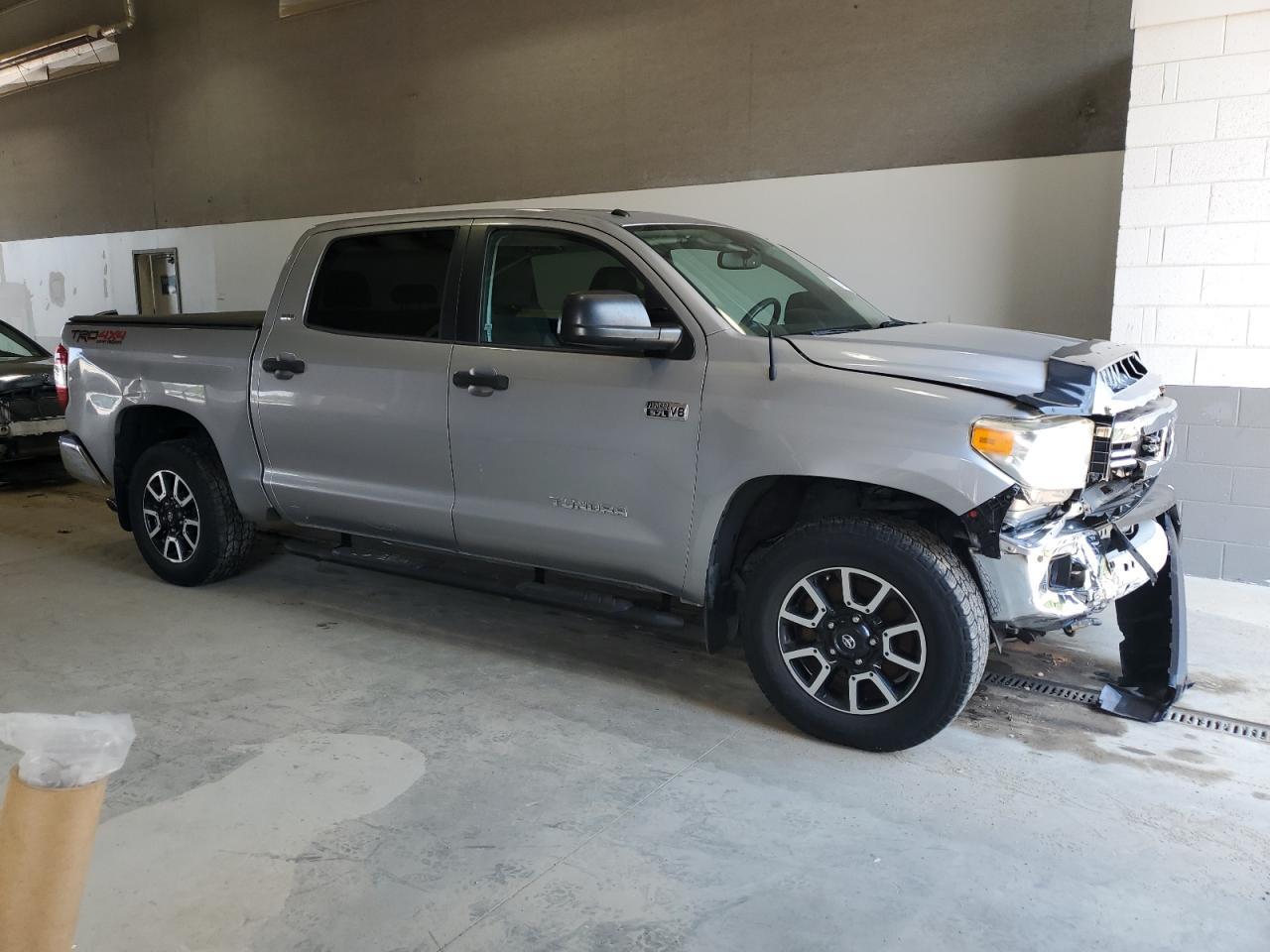 5TFDY5F16GX539246 2016 Toyota Tundra Crewmax Sr5