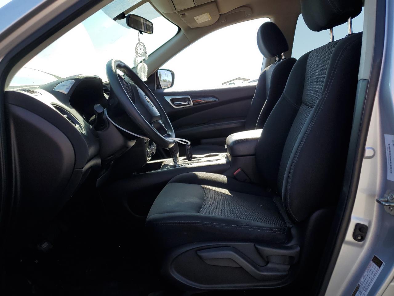 2019 Nissan Pathfinder S VIN: 5N1DR2MN5KC623085 Lot: 60344704