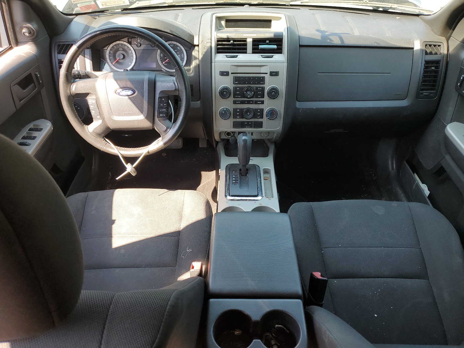 1FMCU9DG5AKB65668 2010 Ford Escape Xlt