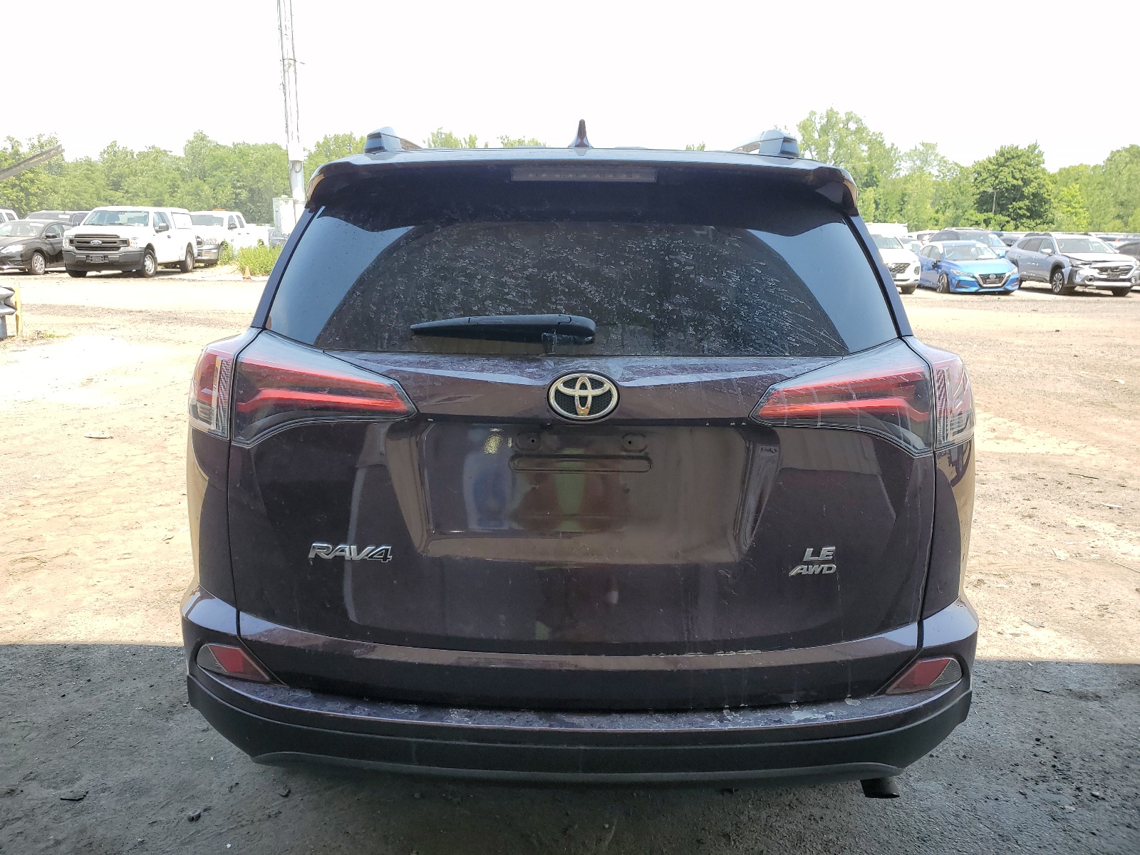 2T3BFREV7HW578068 2017 Toyota Rav4 Le