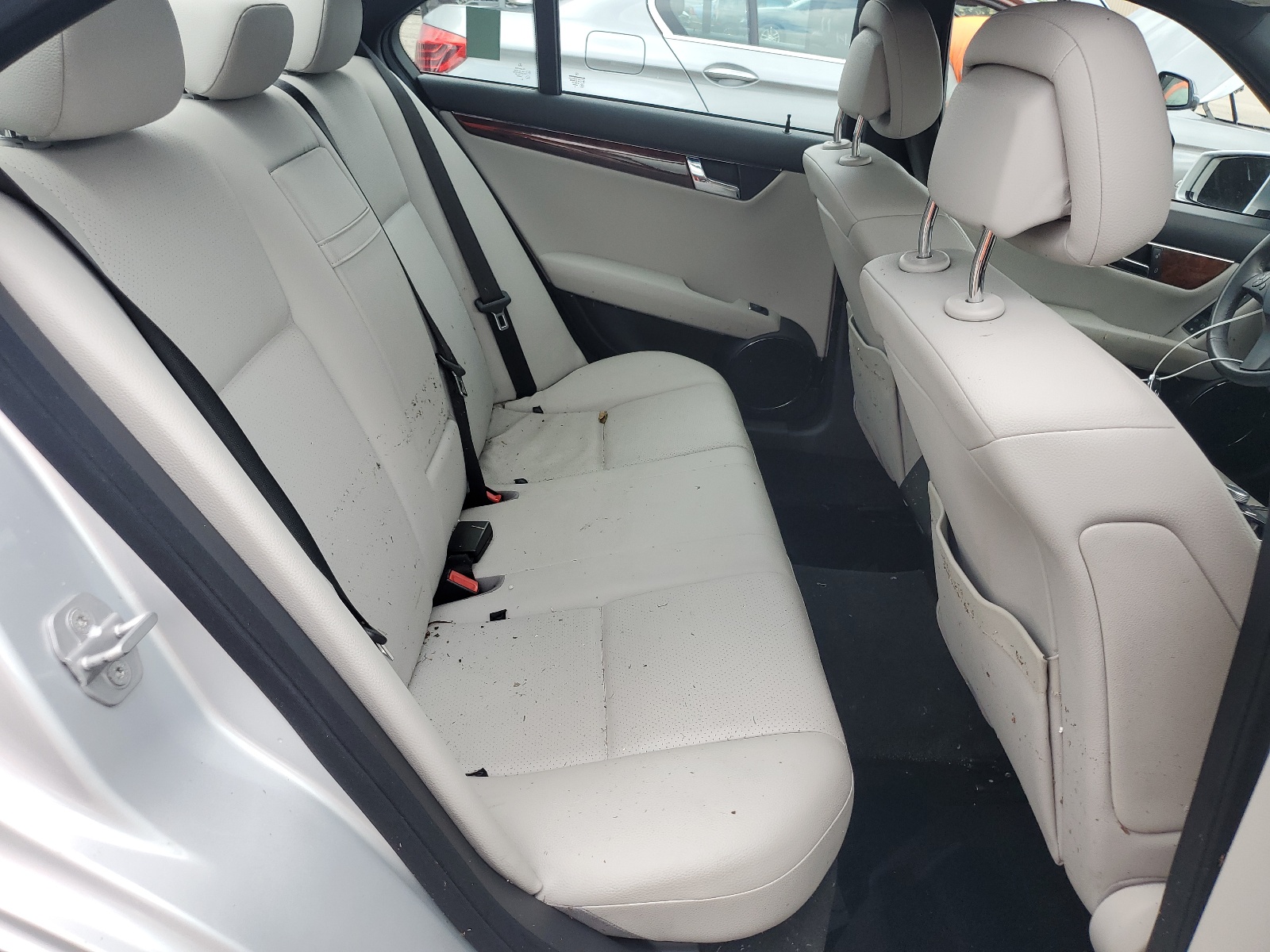 WDDGF5EB7AR120630 2010 Mercedes-Benz C 300