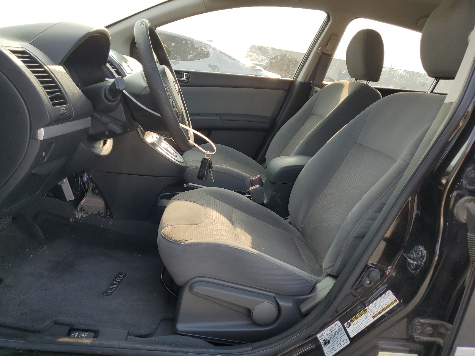 3N1AB6AP8BL640835 2011 Nissan Sentra 2.0