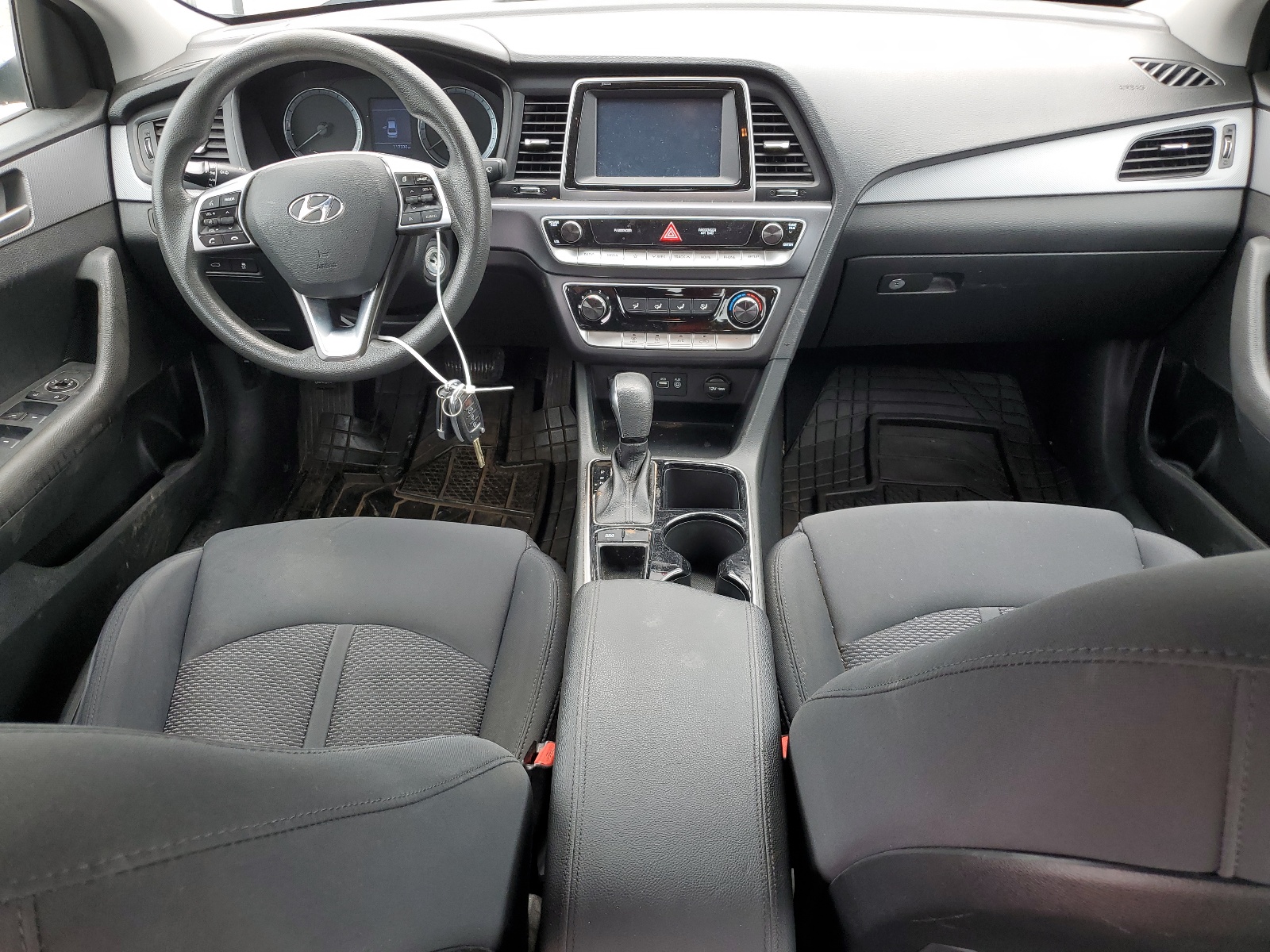 5NPE24AF5KH820266 2019 Hyundai Sonata Se