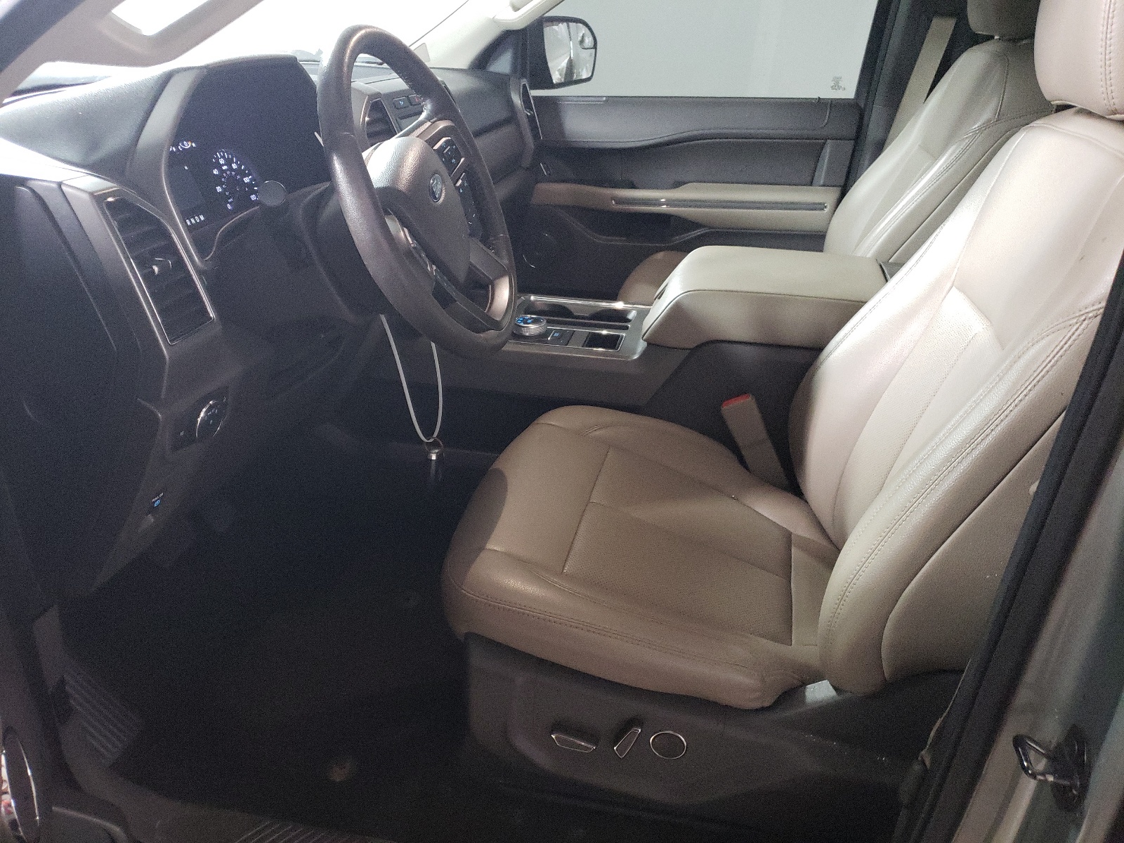 1FMJU1HT9KEA52340 2019 Ford Expedition Xlt