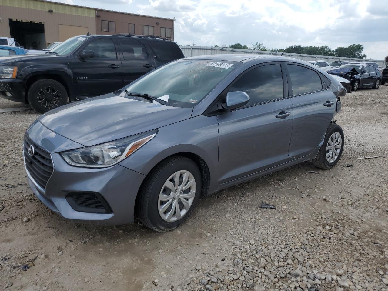 3KPC24A30JE014559 2018 HYUNDAI ACCENT - Image 1