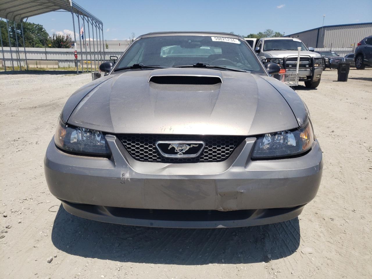 2004 Ford Mustang - Image 5