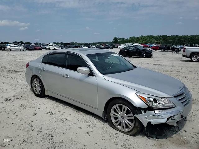 2013 Hyundai Genesis 3.8L VIN: KMHGC4DD5DU235563 Lot: 59417044