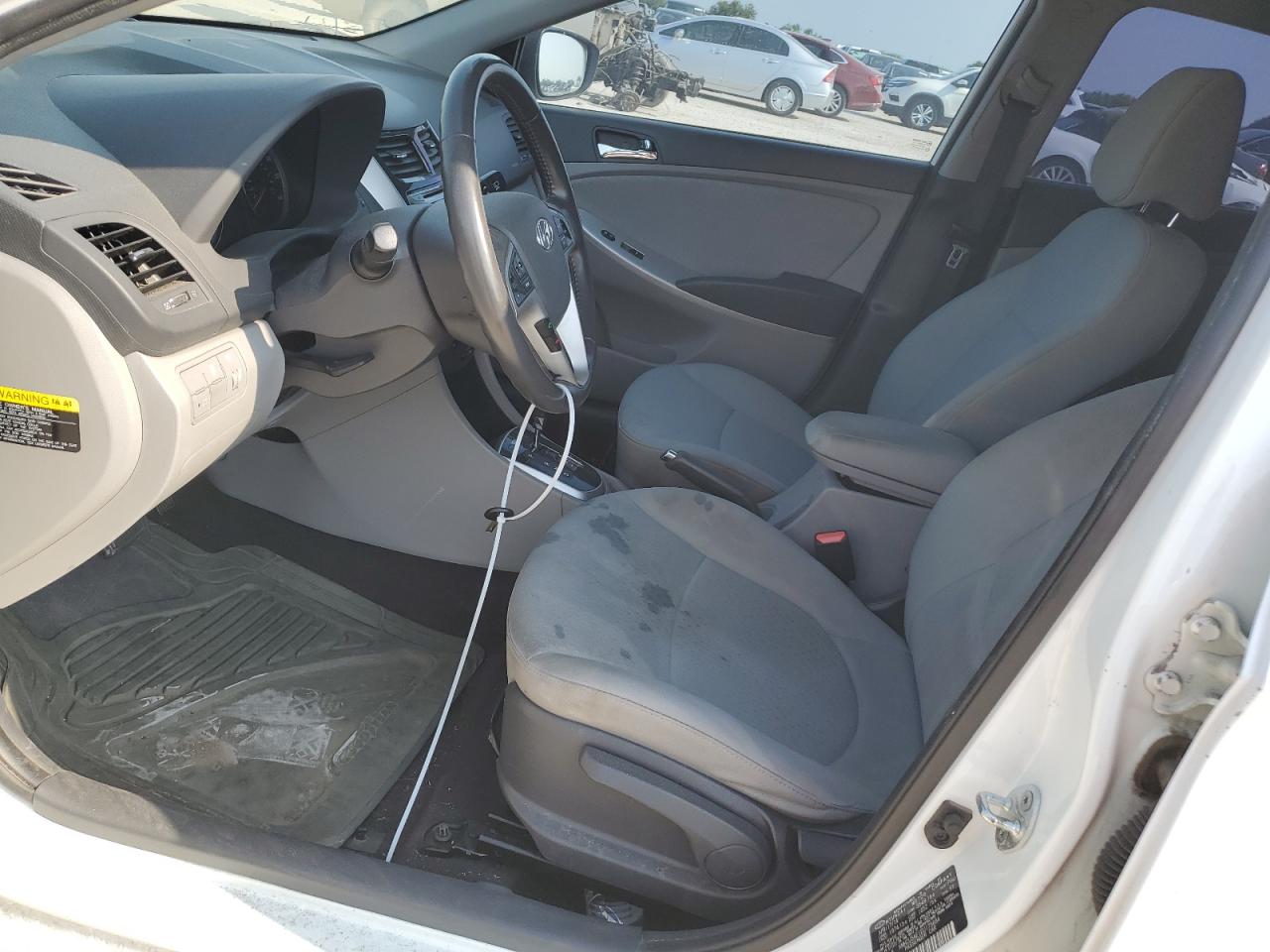 2014 Hyundai Accent Gls VIN: KMHCU5AE1EU175684 Lot: 58119924