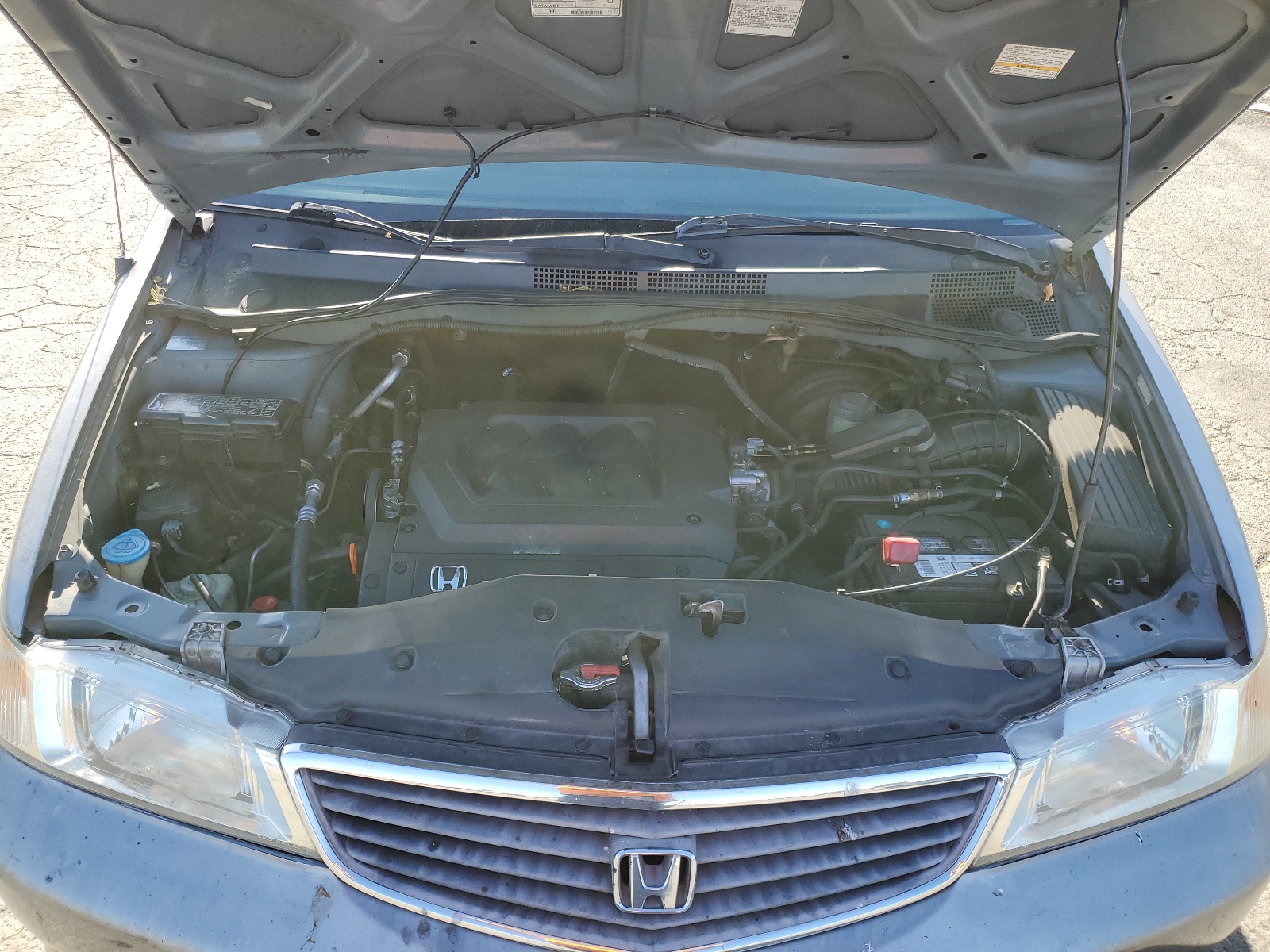 2HKRL1857YH562609 2000 Honda Odyssey Lx