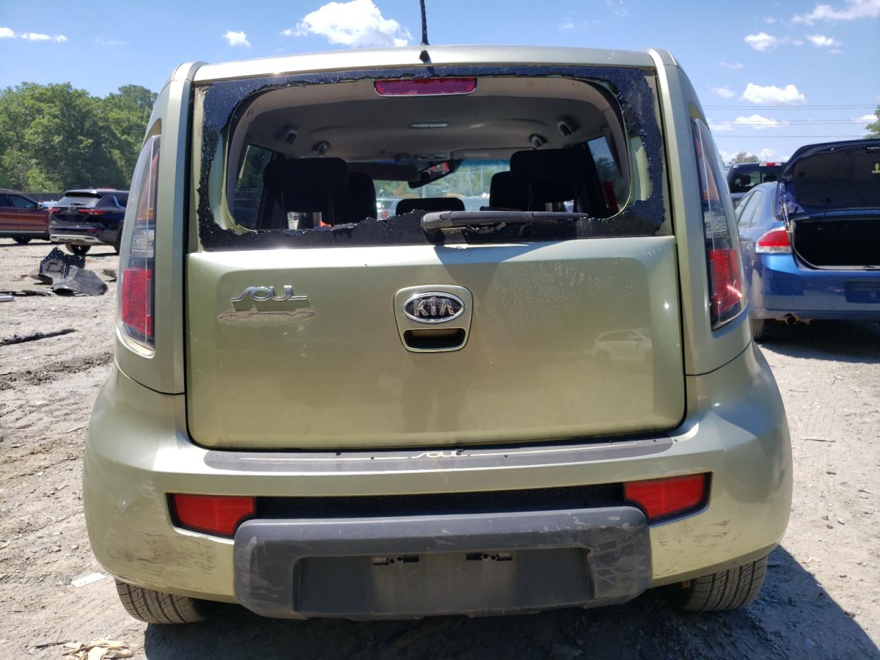 KNDJT2A20A7088225 2010 Kia Soul +