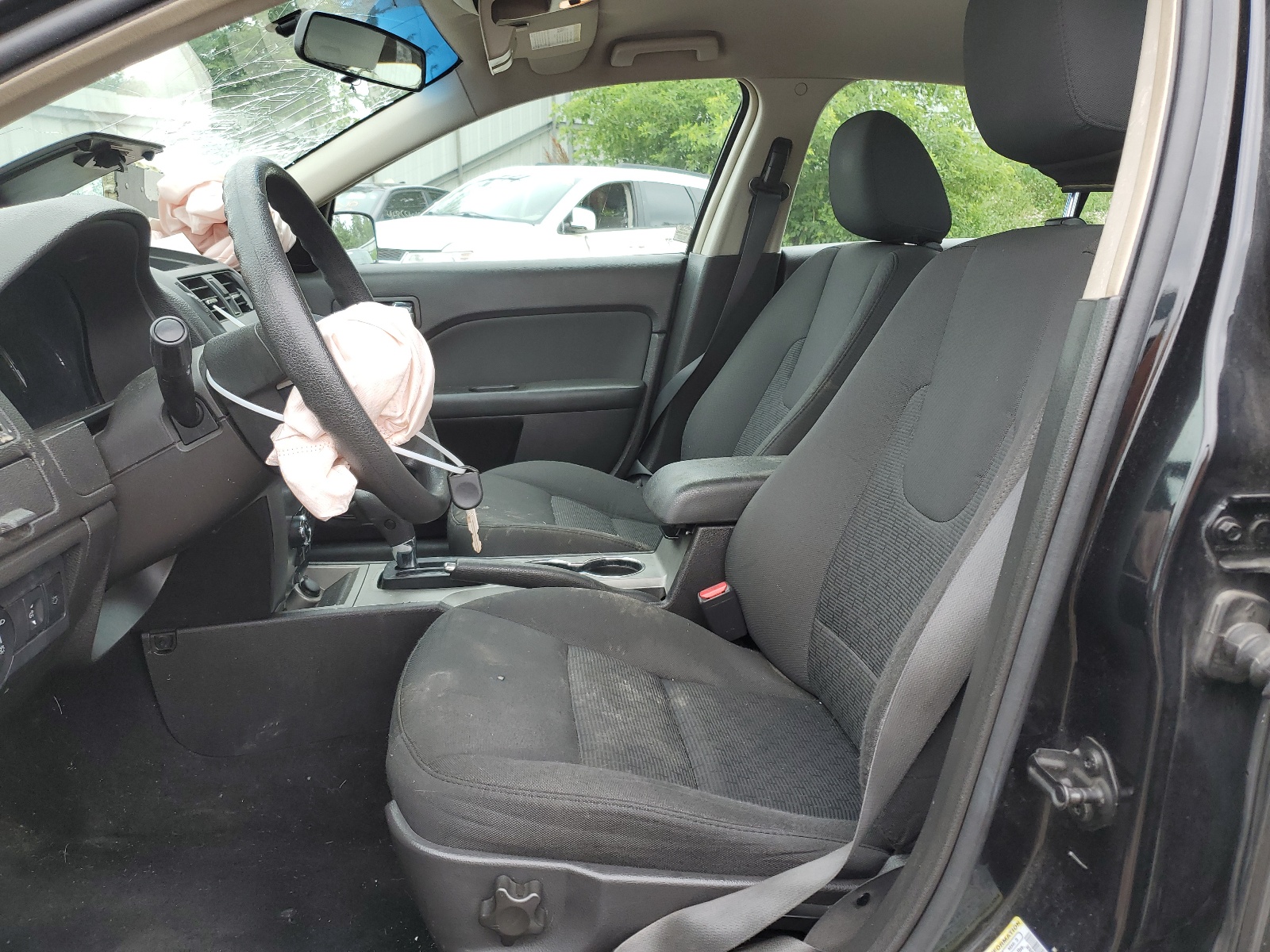 3FAHP0HA5AR323527 2010 Ford Fusion Se