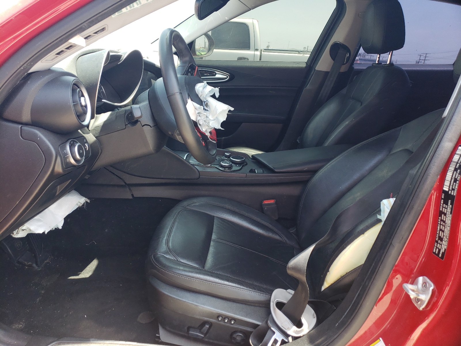 ZARFAEBNXJ7566503 2018 Alfa Romeo Giulia