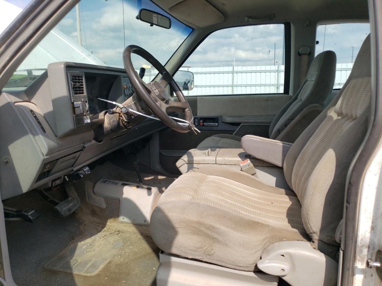 1994 Chevrolet Gmt-400 K1500 VIN: 1GCEK19K5RE268861 Lot: 58885484