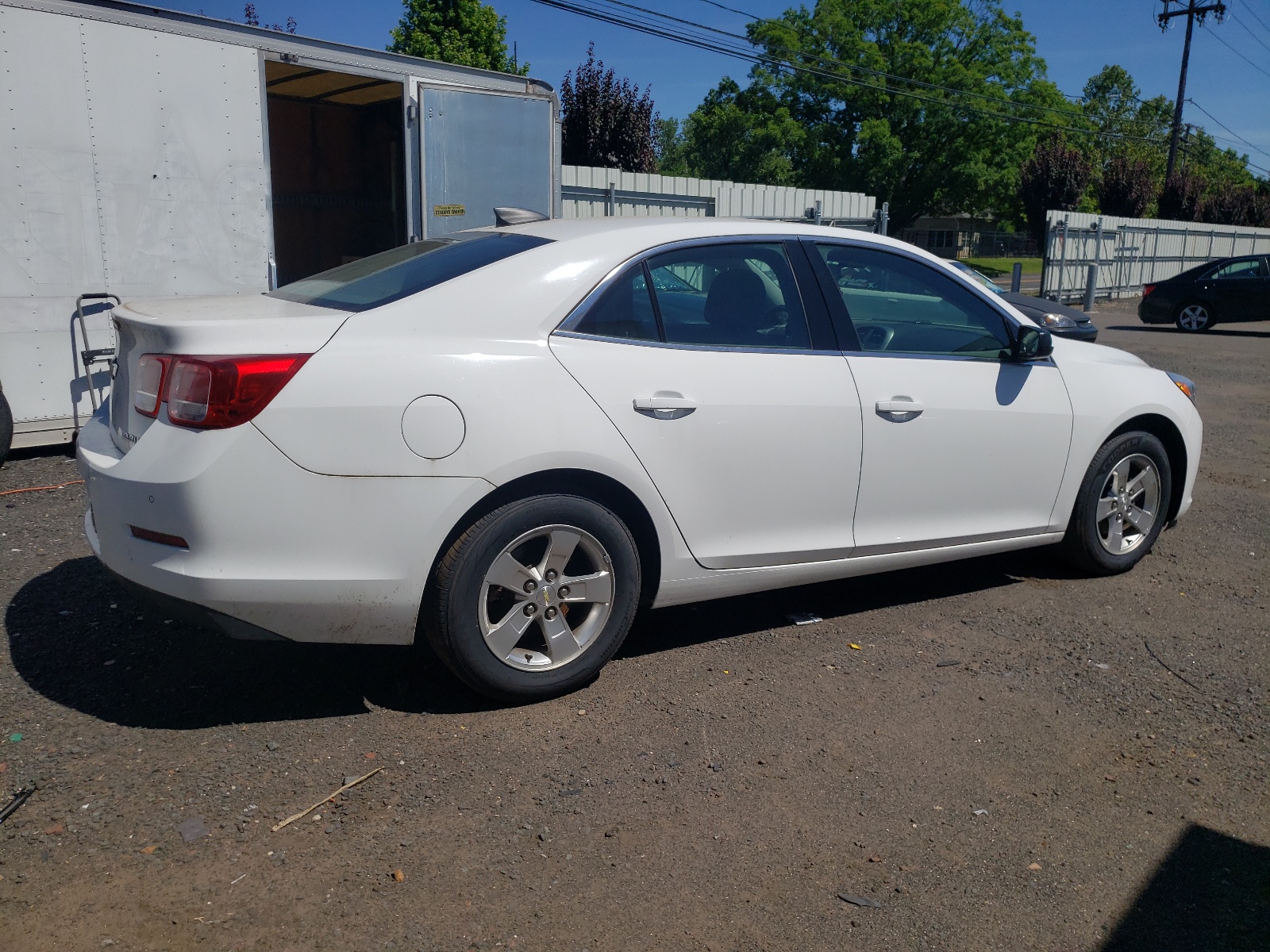 2015 Chevrolet Malibu Ls vin: 1G11A5SL5FU133823