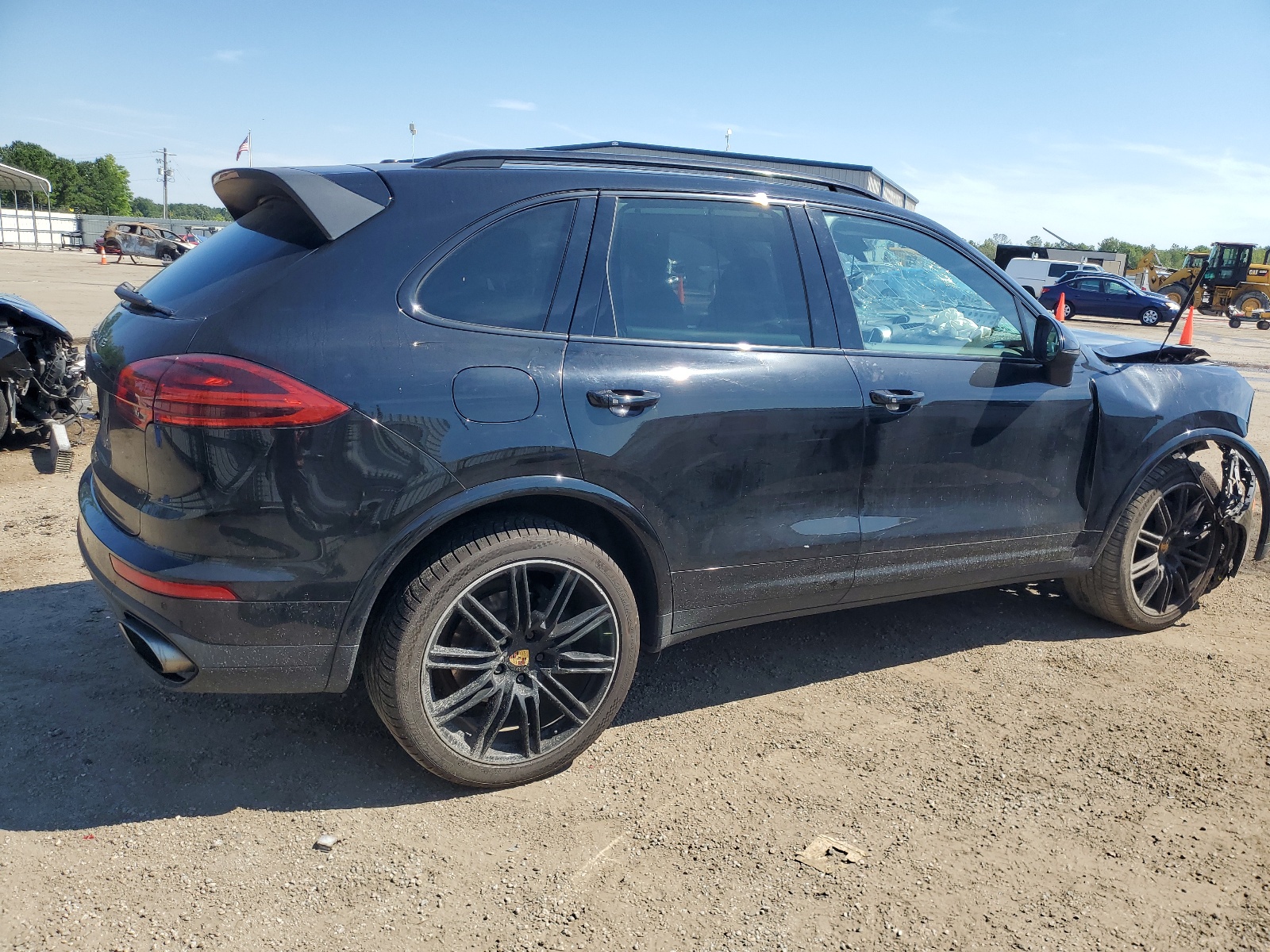 2017 Porsche Cayenne vin: WP1AA2A2XHKA85358