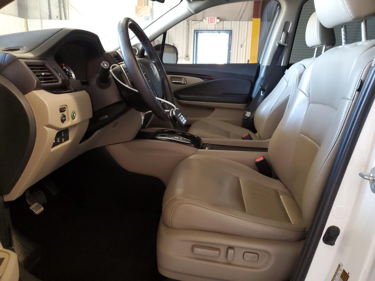 2017 Honda Pilot - Image 7