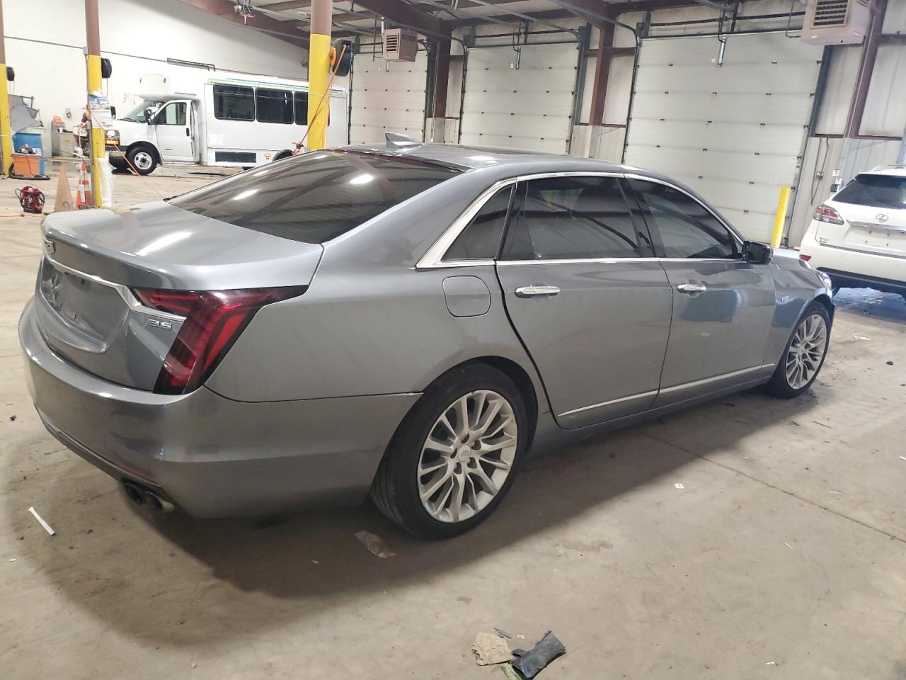 VIN 1G6KB5RS7KU114127 2019 CADILLAC CT6 no.3