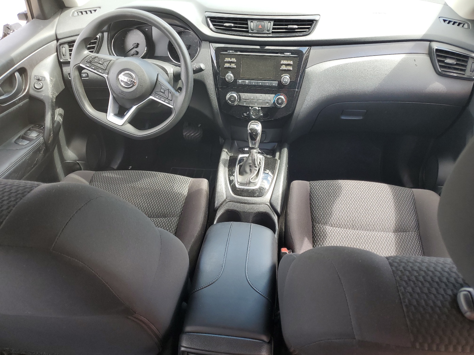 JN1BJ1CP3JW103144 2018 Nissan Rogue Sport S