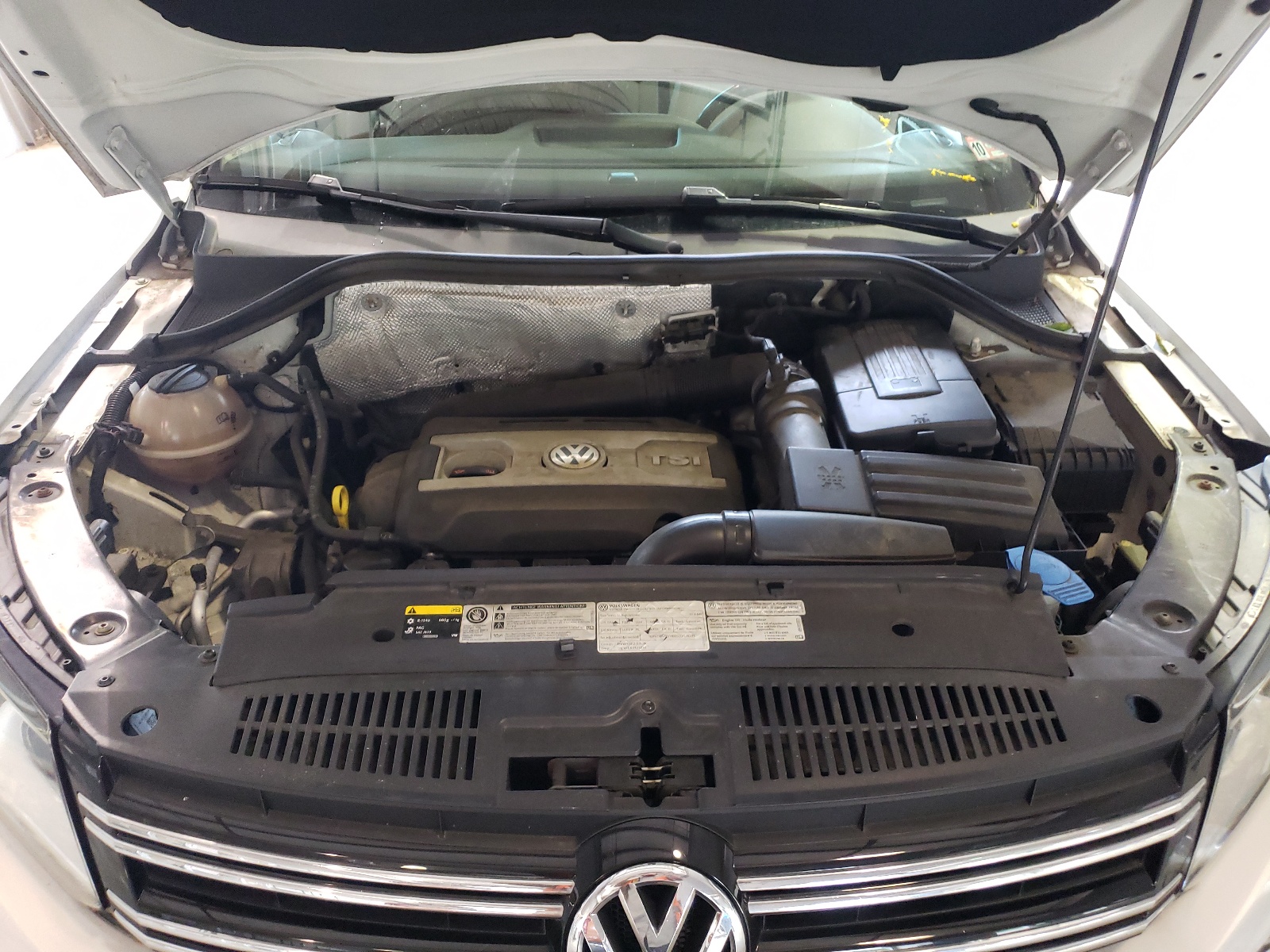 WVGBV3AX8DW620410 2013 Volkswagen Tiguan S