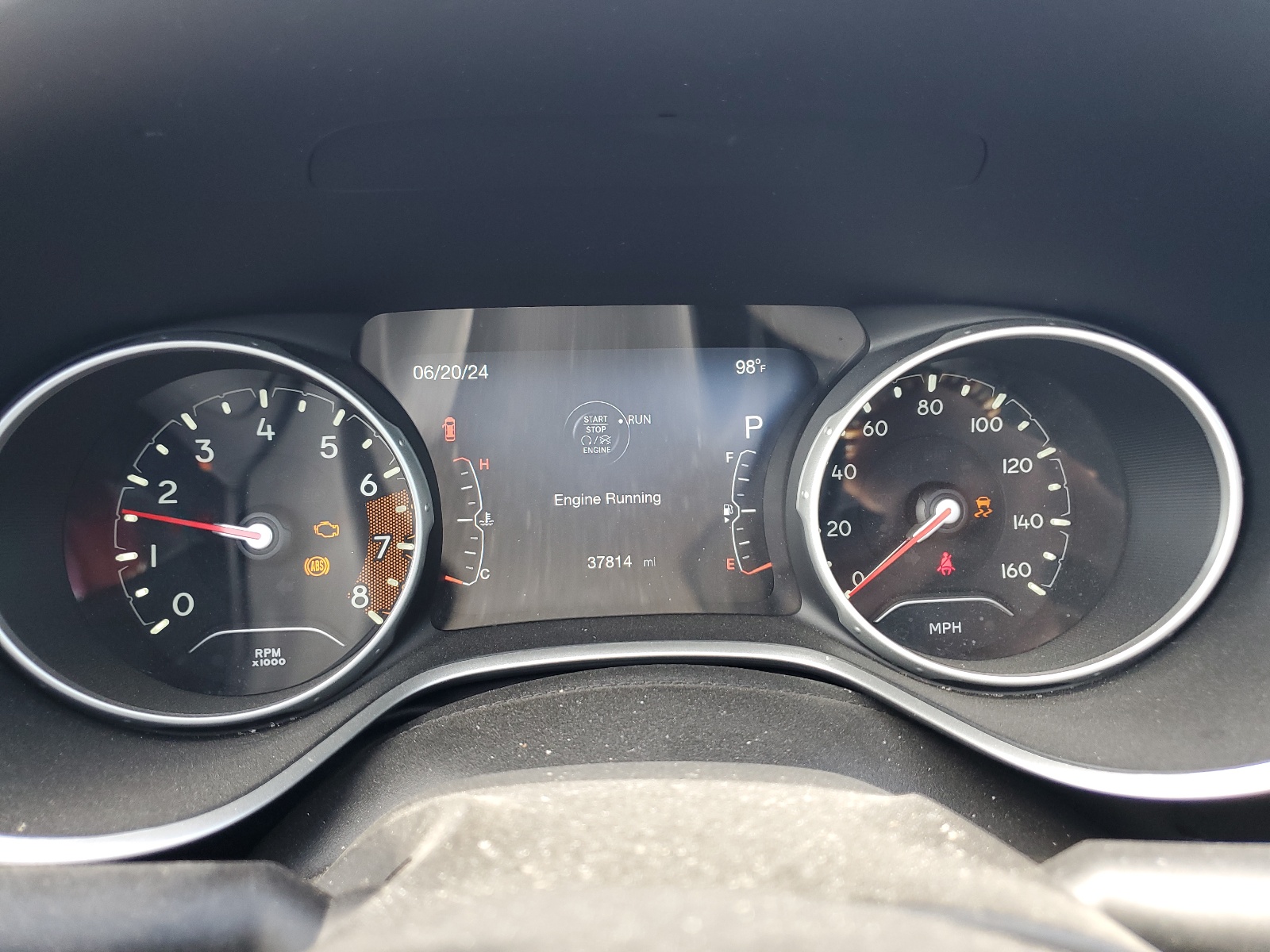 3C4NJDCB5JT100946 2018 Jeep Compass Limited