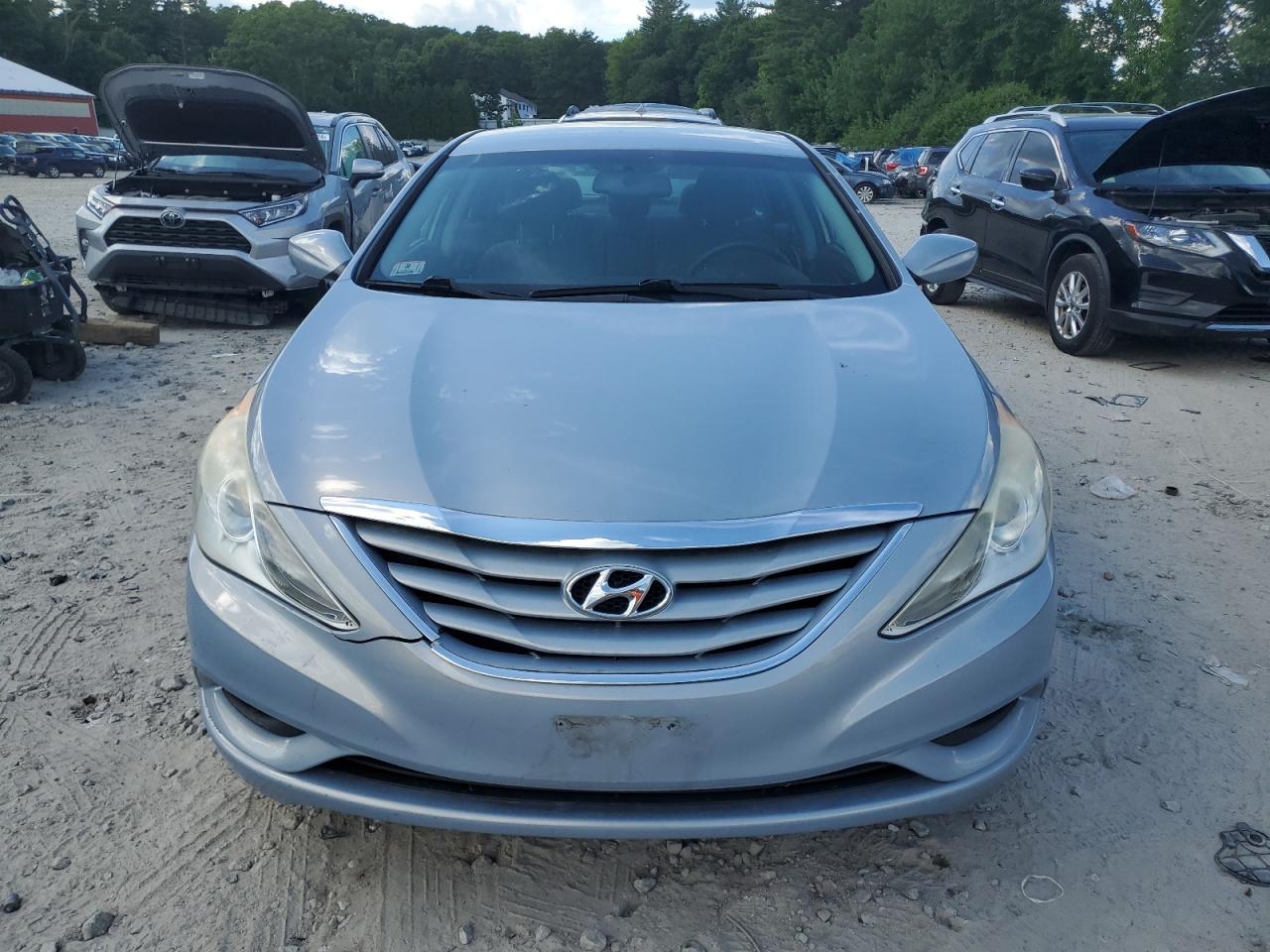 2012 Hyundai Sonata - Image 5