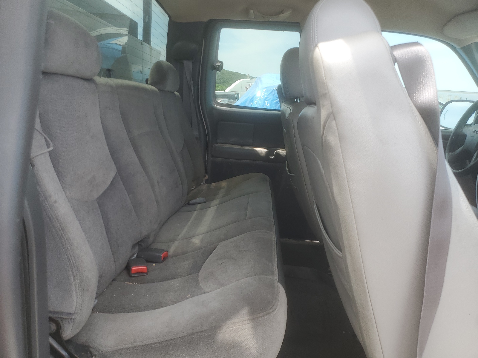 1GTHC29U95E137914 2005 GMC Sierra C2500 Heavy Duty