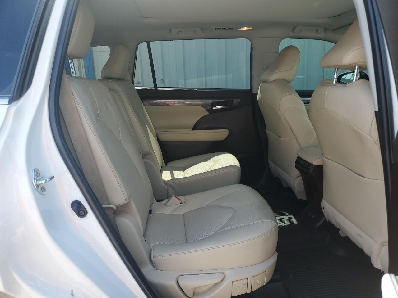 2022 Toyota Highlander Platinum VIN: 5TDFZRBH3NS227081 Lot: 59130684