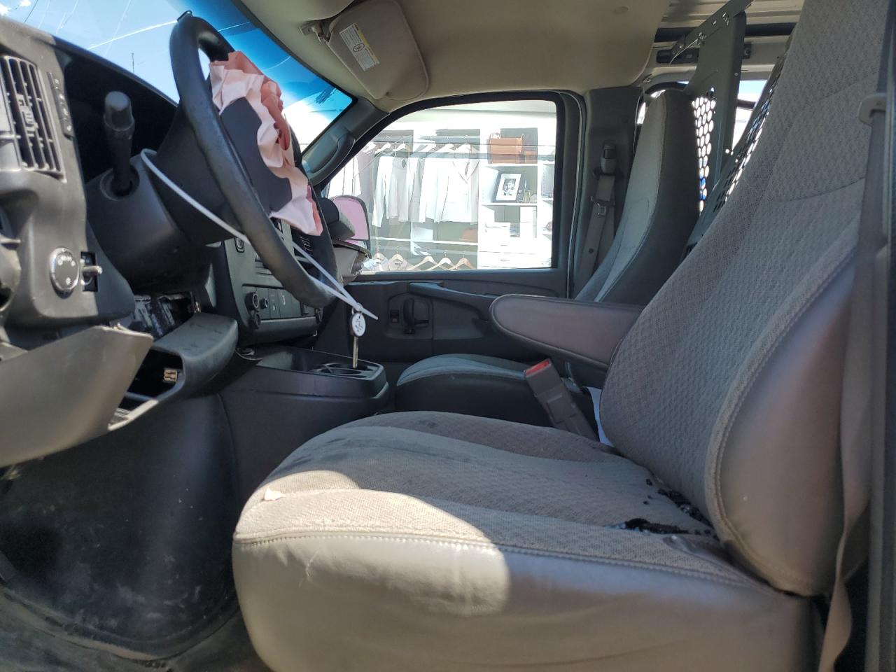 2015 Chevrolet Express G2500 VIN: 1GCWGFCF4F1273101 Lot: 64053004