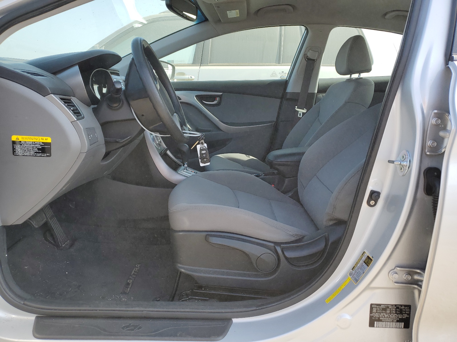 KMHDH4AE8CU271909 2012 Hyundai Elantra Gls