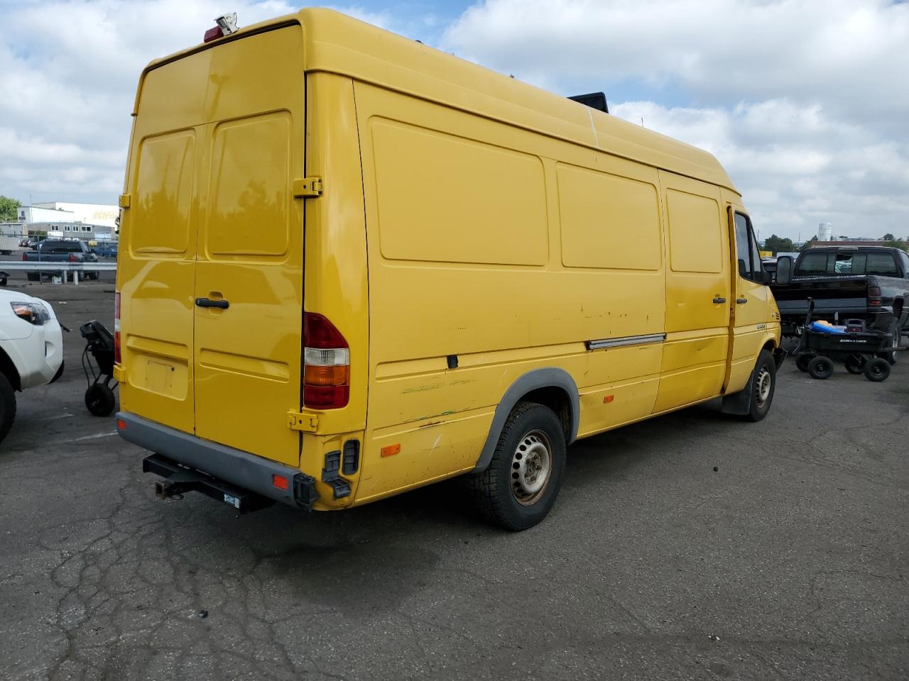 2005 Dodge Sprinter 2500 VIN: WD0PD744755859435 Lot: 57656044