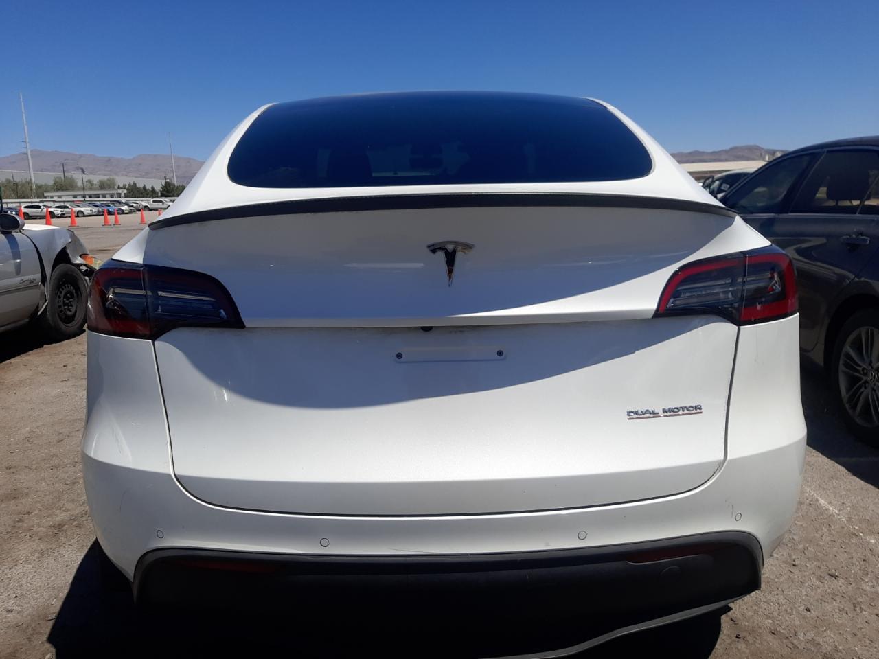 2022 Tesla Model Y VIN: 7SAYGDEF9NF543555 Lot: 57915554