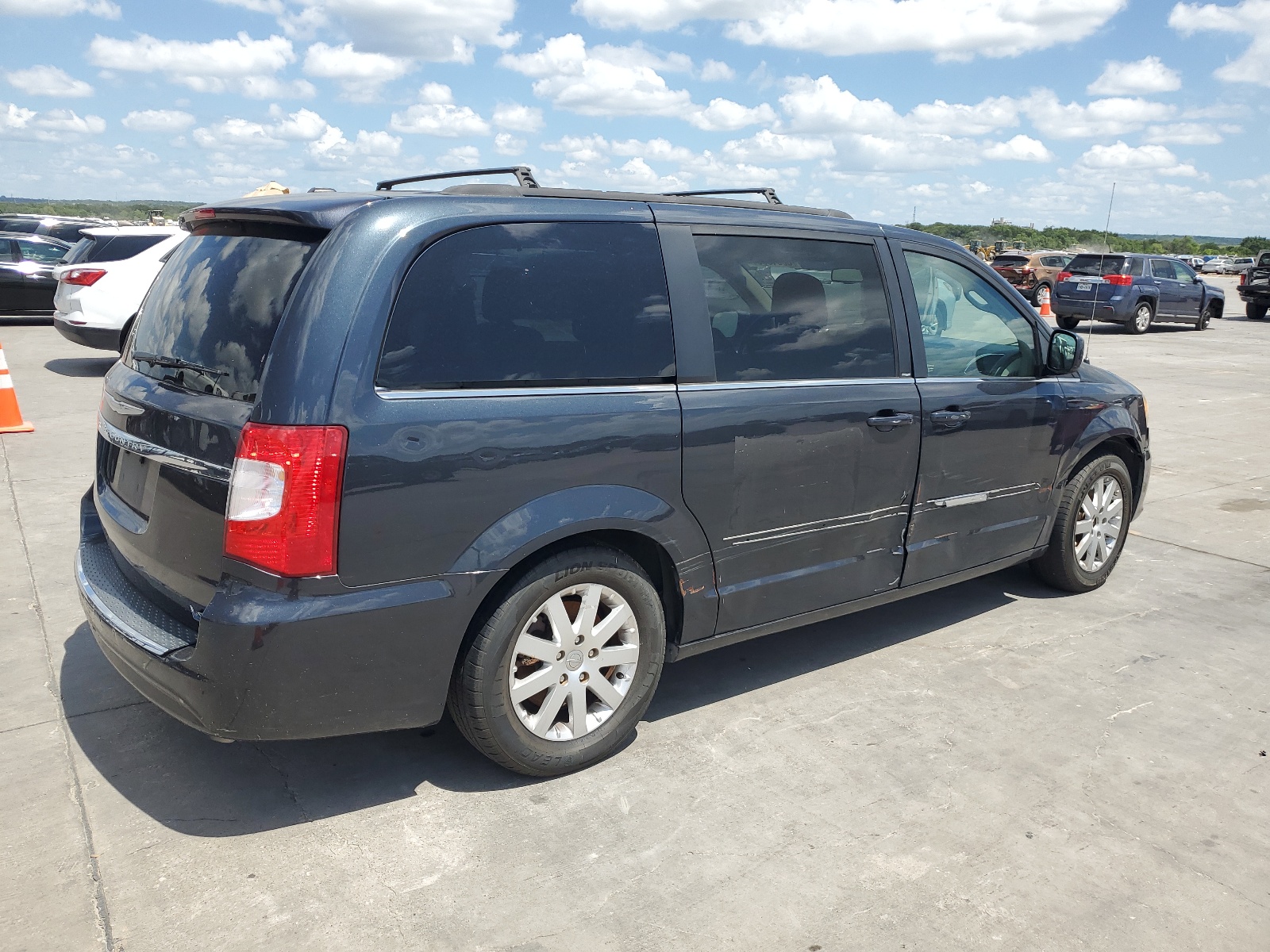 2014 Chrysler Town & Country Touring vin: 2C4RC1BG5ER277335