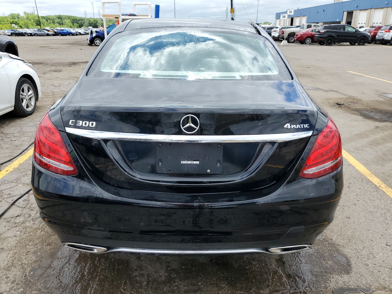 55SWF4KB4HU183235 2017 Mercedes-Benz C 300 4Matic