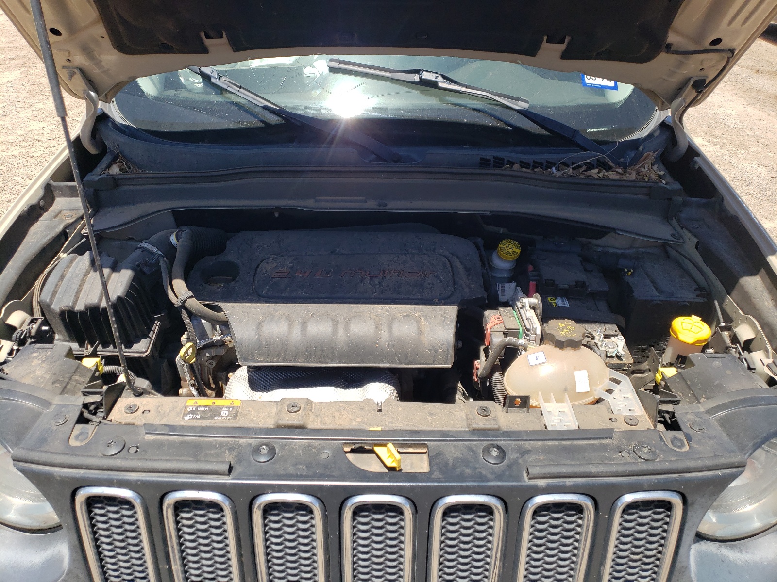 ZACCJABT0GPD01637 2016 Jeep Renegade Latitude