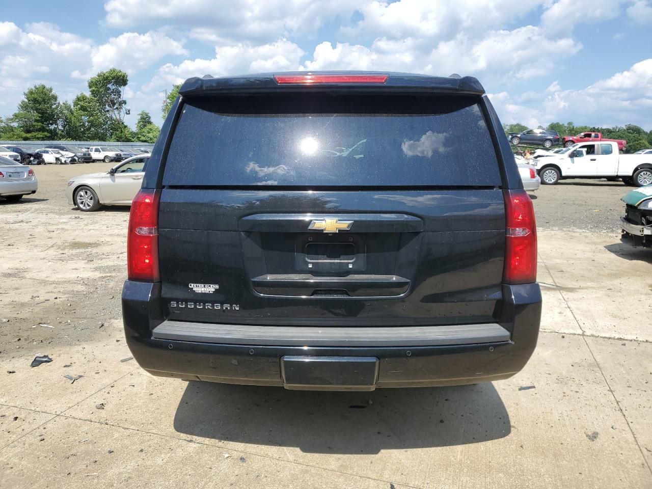 1GNSKJKC4FR629837 2015 Chevrolet Suburban K1500 Lt