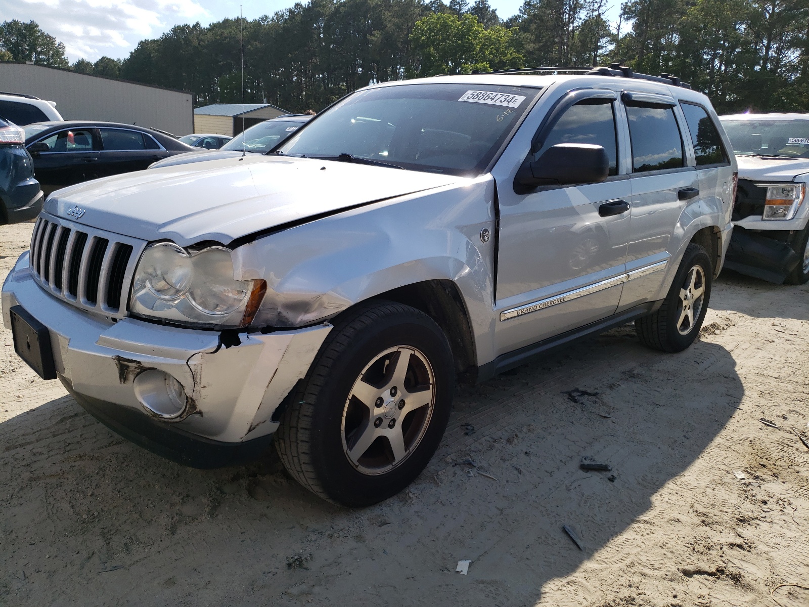 1J4HR48N25C646687 2005 Jeep Grand Cherokee Laredo