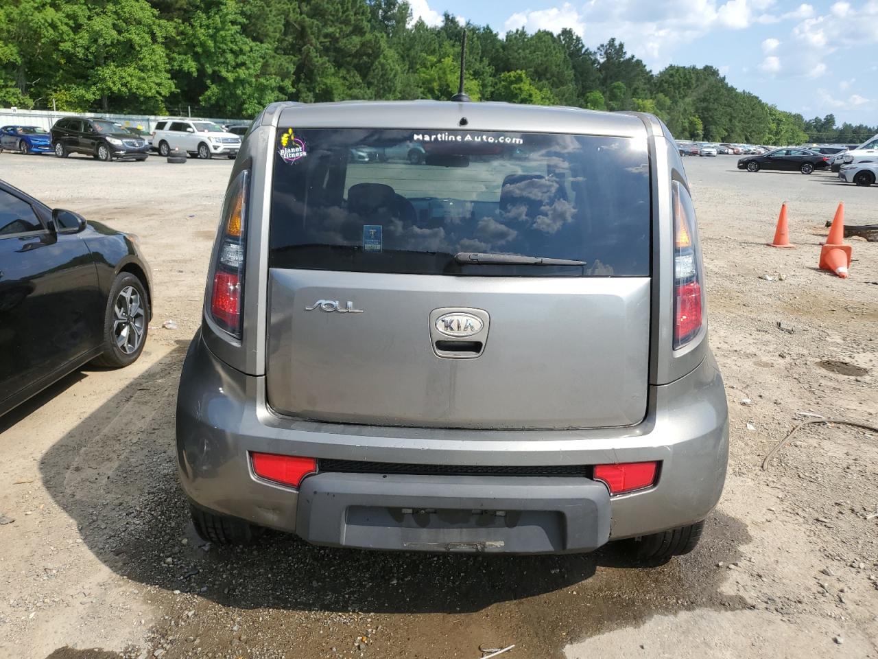 2010 Kia Soul + VIN: KNDJT2A27A7112942 Lot: 60562434