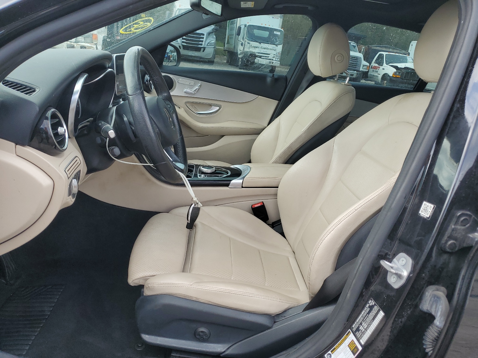 55SWF4JB1JU247027 2018 Mercedes-Benz C 300