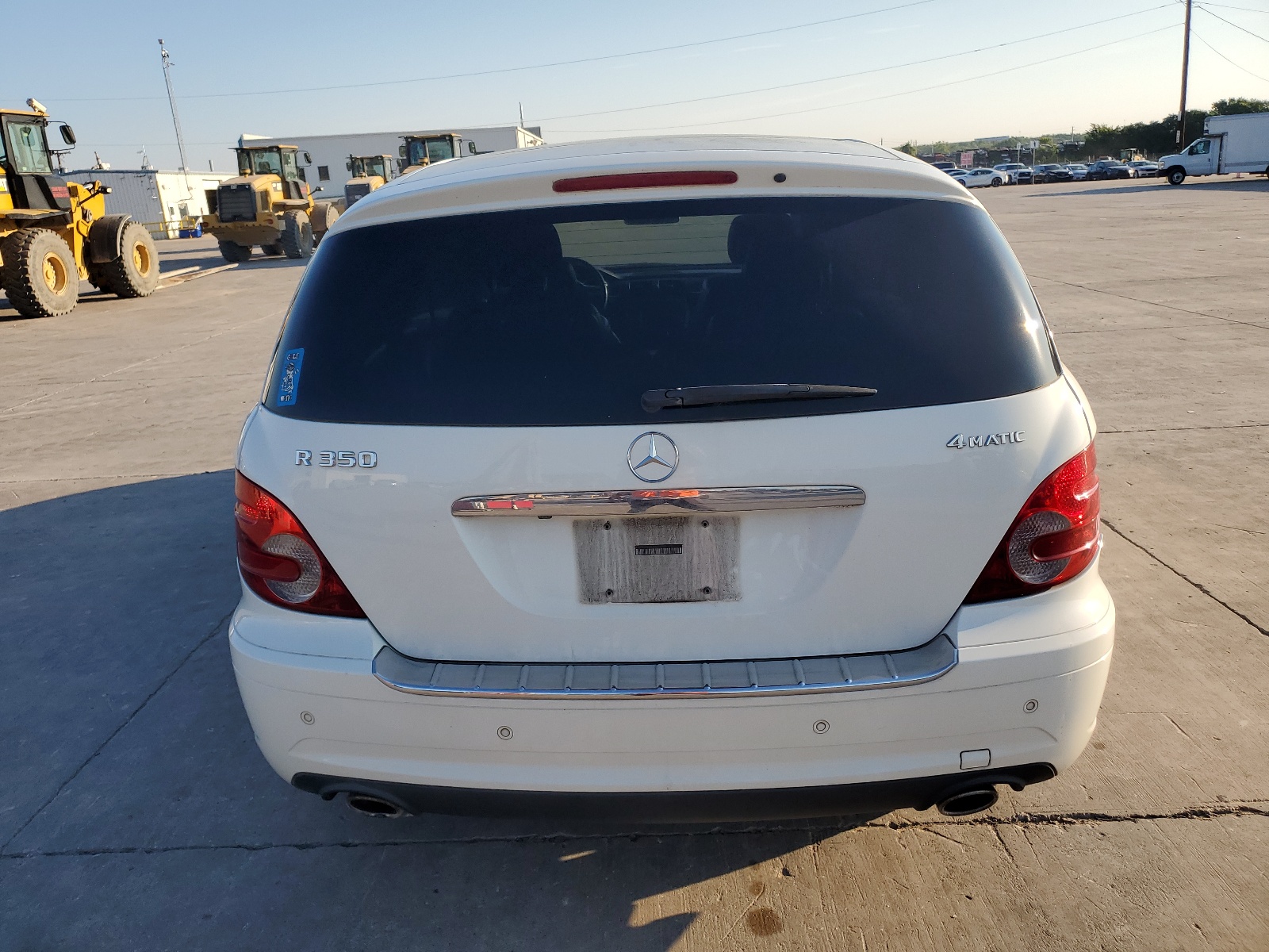 4JGCB6FE6AA107638 2010 Mercedes-Benz R 350 4Matic