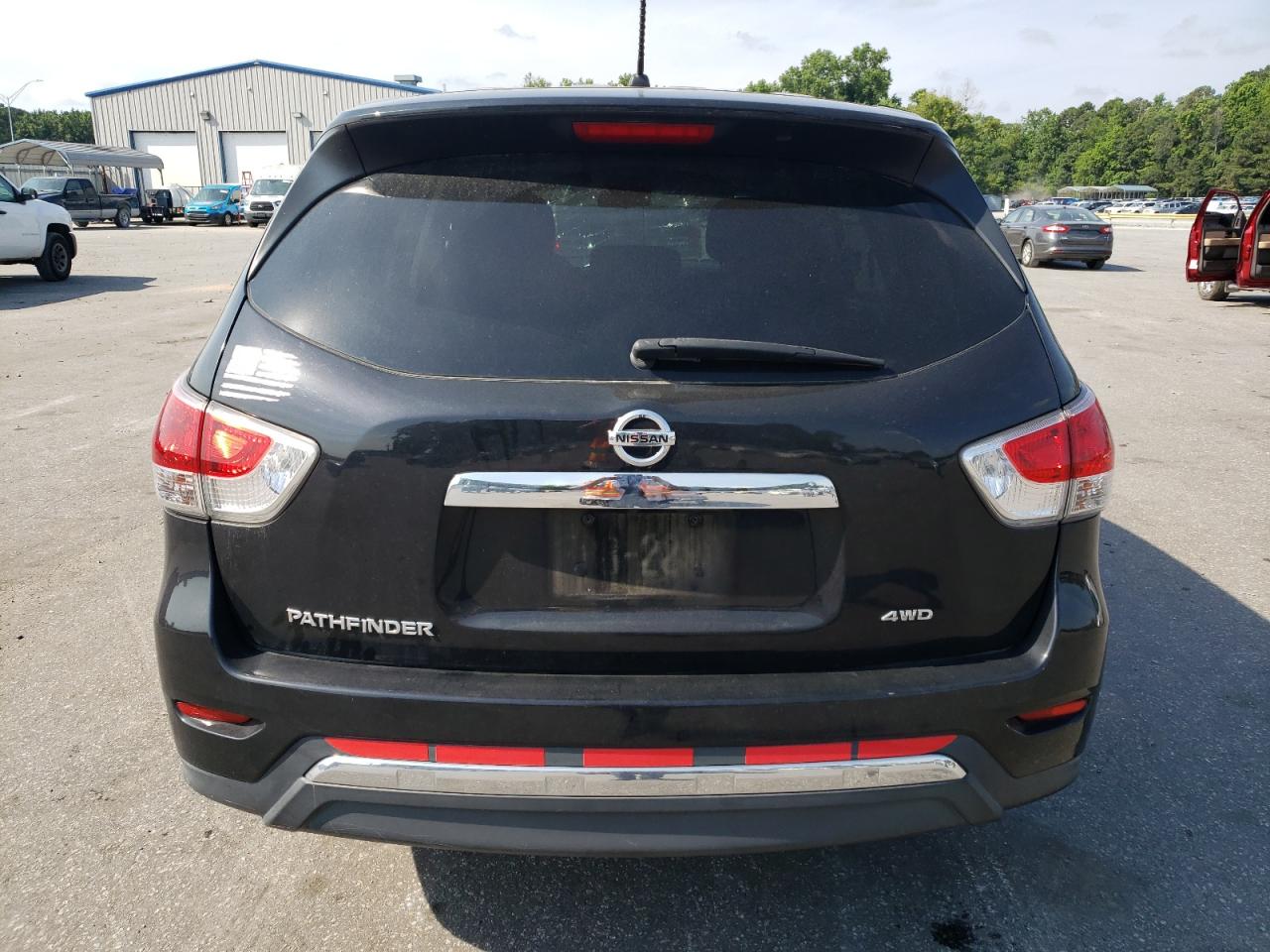 2015 Nissan Pathfinder S VIN: 5N1AR2MM8FC608614 Lot: 58379734