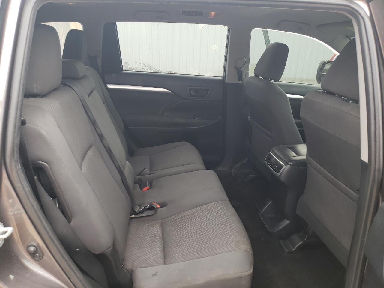 2019 Toyota Highlander Le VIN: 5TDBZRFH9KS947425 Lot: 59168704