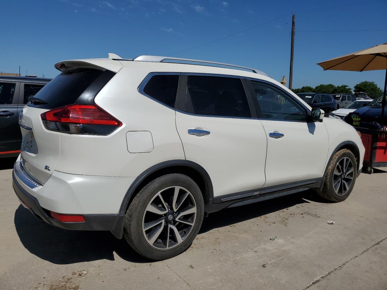 2017 Nissan Rogue S VIN: JN8AT2MT8HW380357 Lot: 57535284