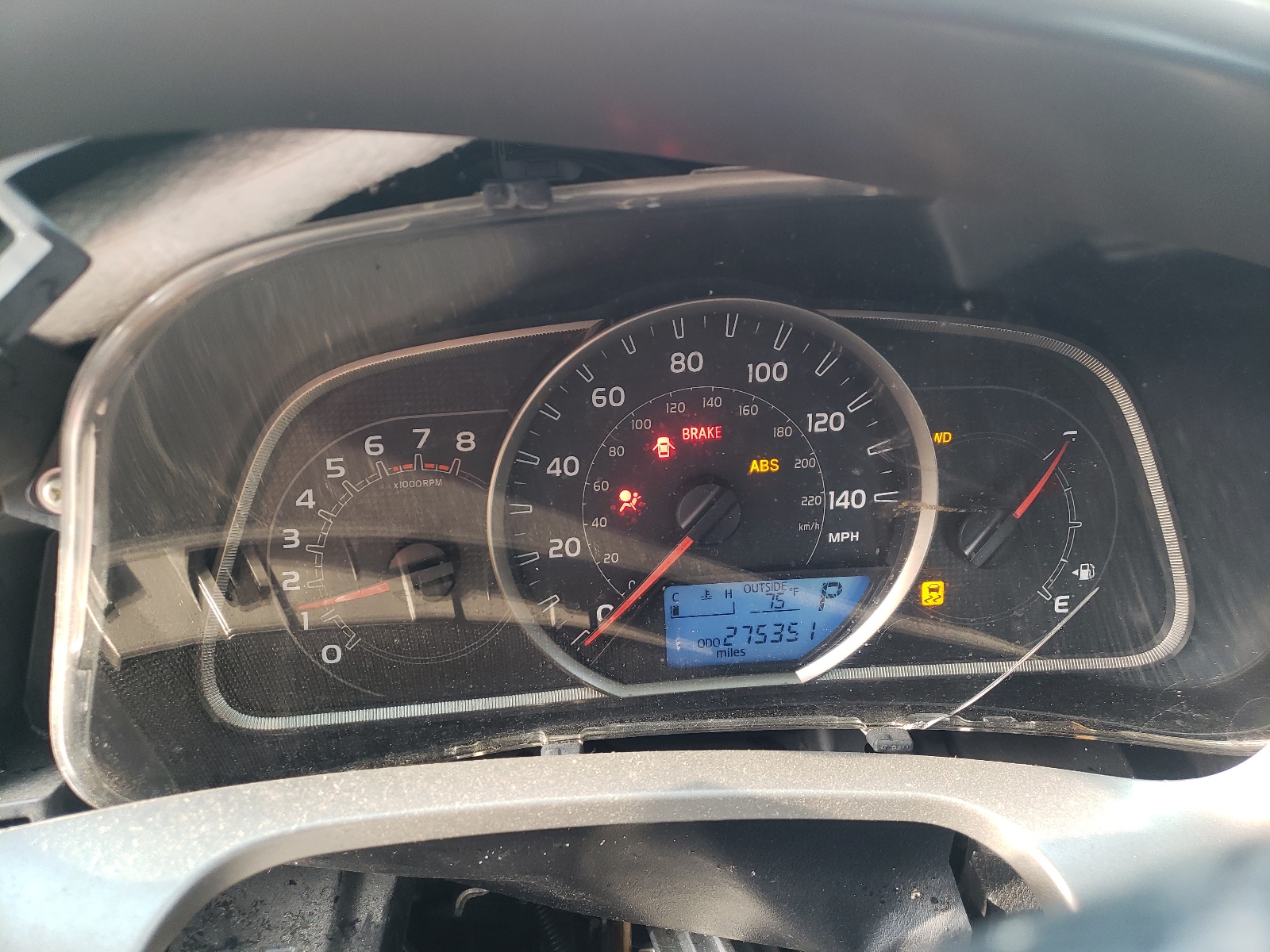 JTMBFREV8FJ047912 2015 Toyota Rav4 Le