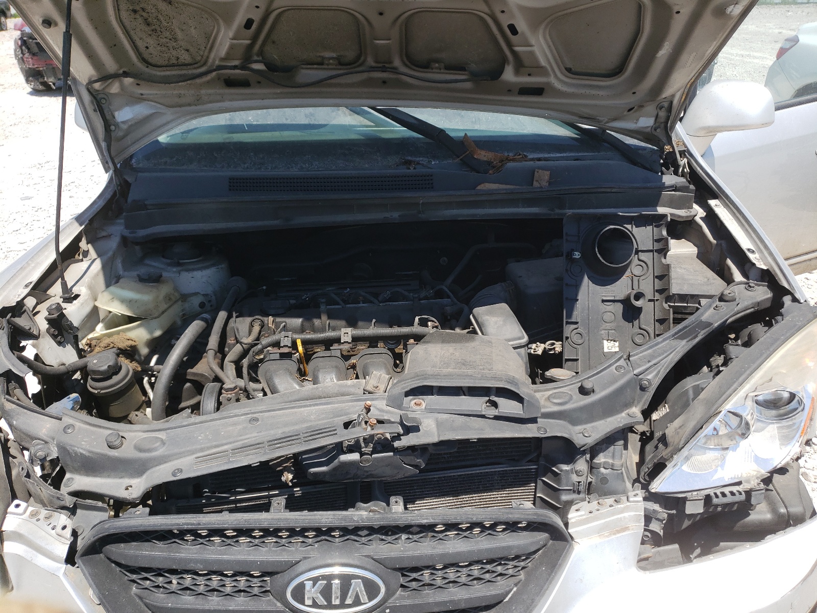 KNAFG528597269330 2009 Kia Rondo Base